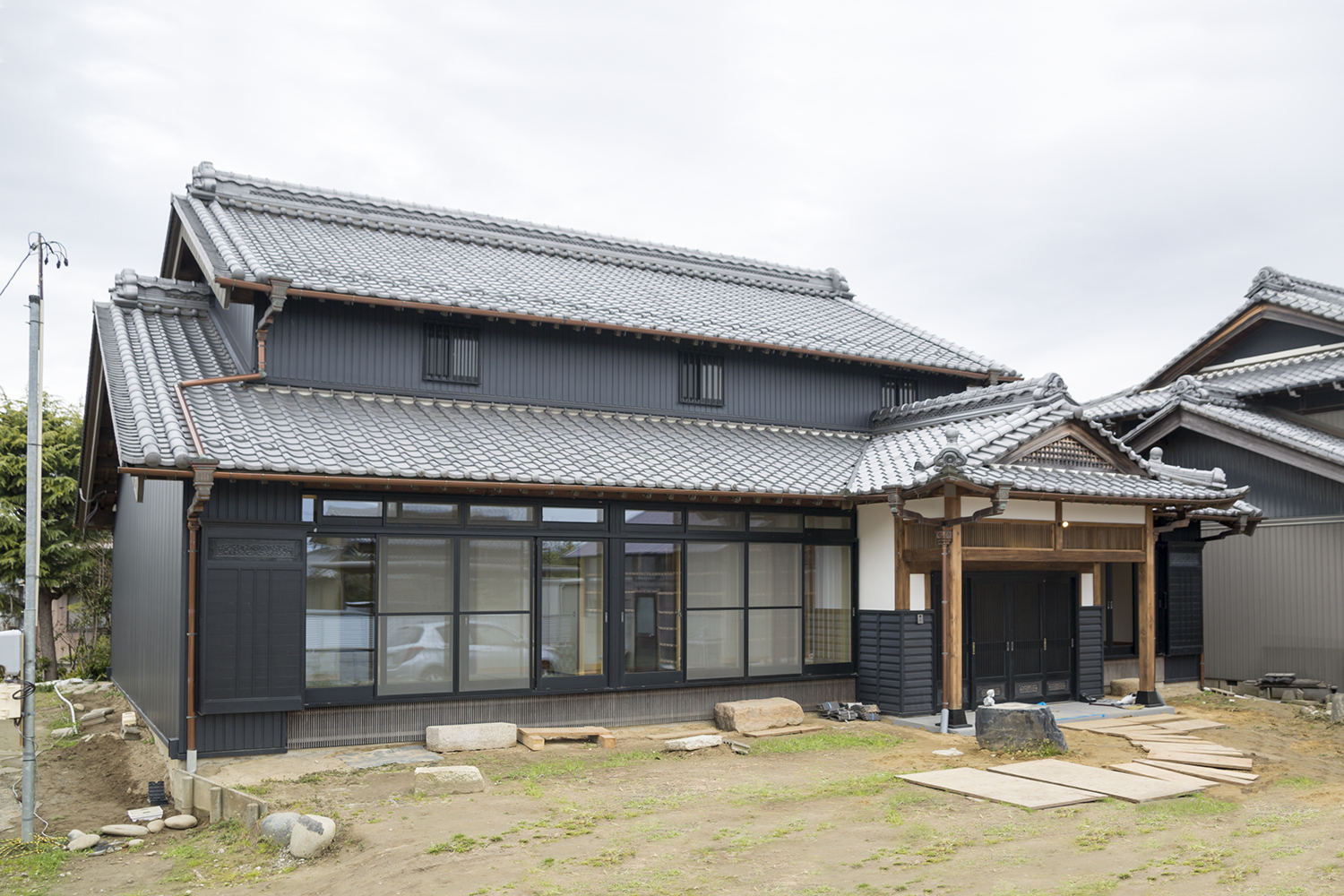 大人リノベーション 一目惚れの材の魅力があふれる心地よい古民家風住宅 愛知県 岐阜県で新築 注文住宅を建てる新和建設のフォトギャラリー