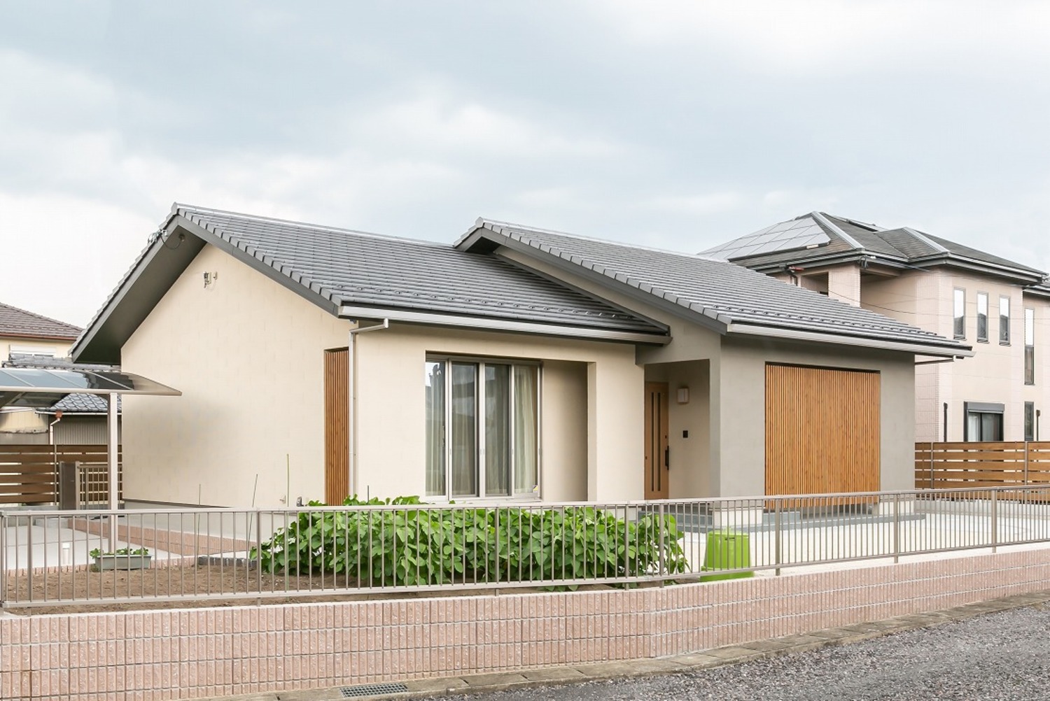 自然素材を使った平屋住宅