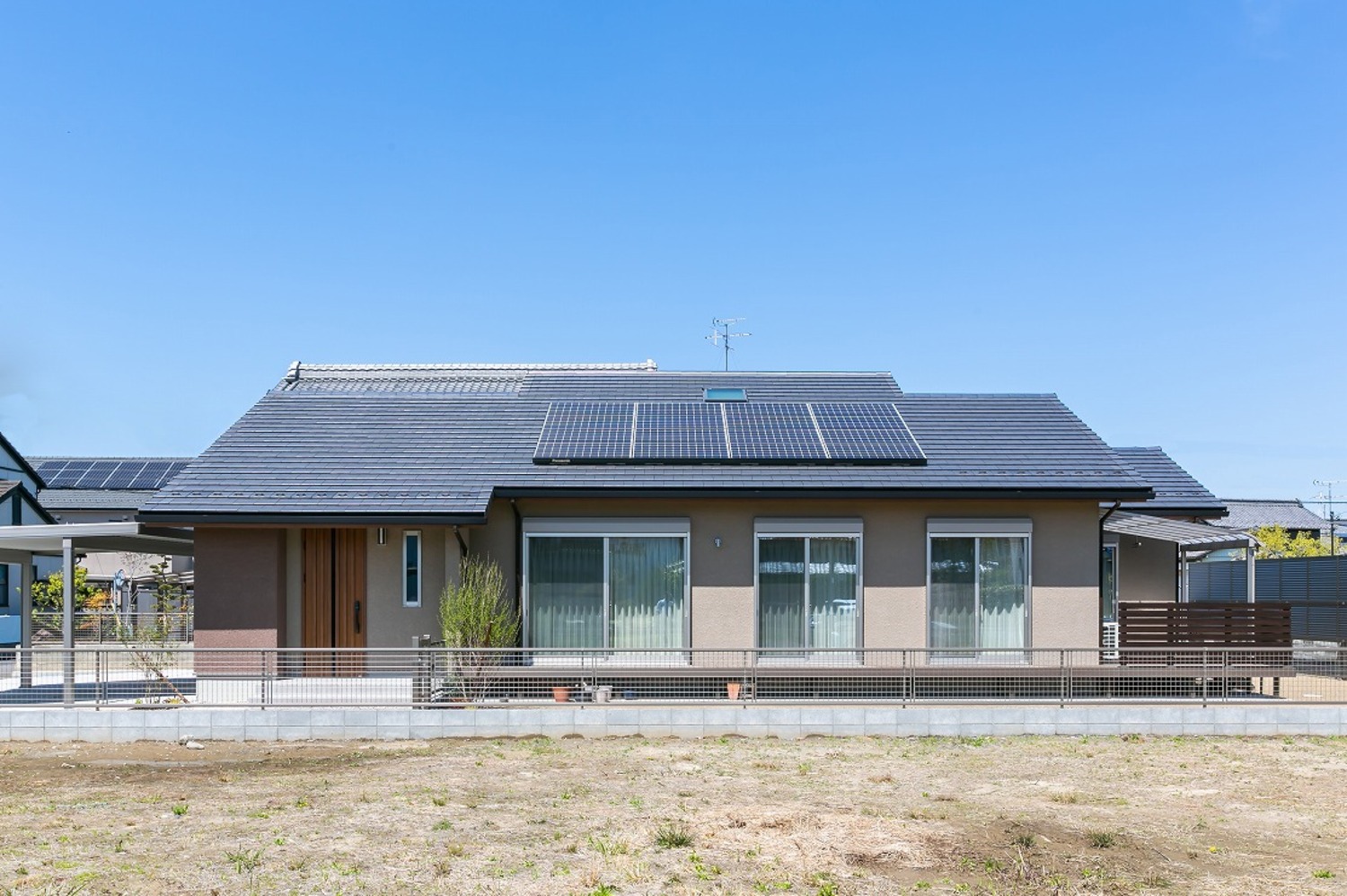 【注文住宅】木質感溢れる平屋の佇まい