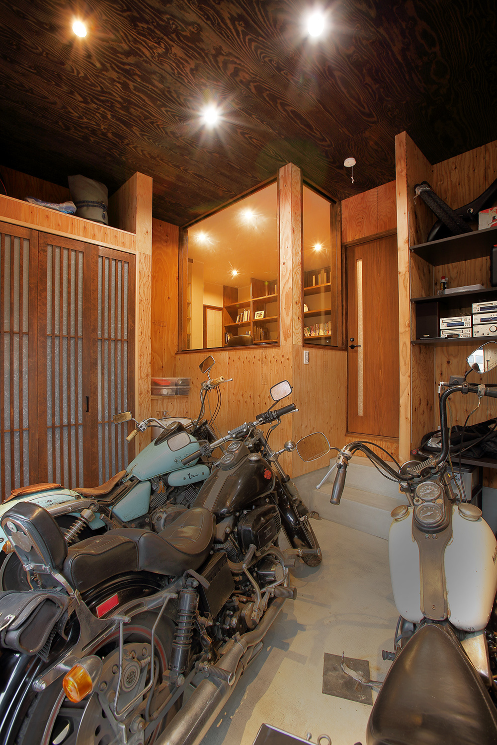 バイクの置ける書斎