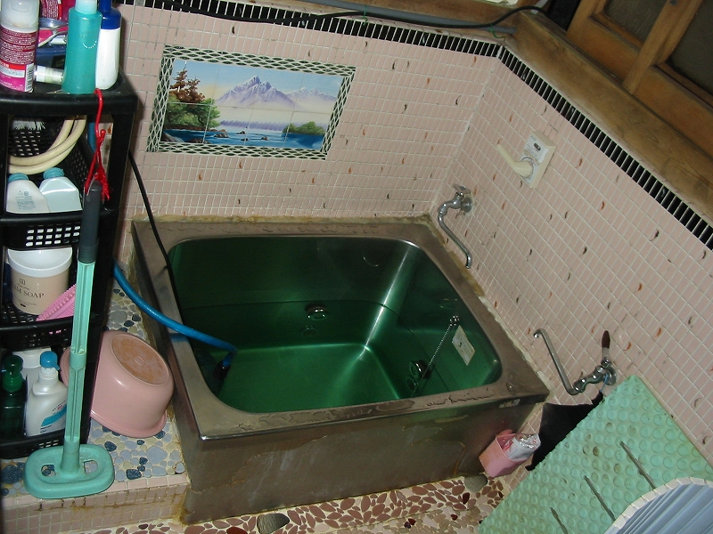 和式の浴室