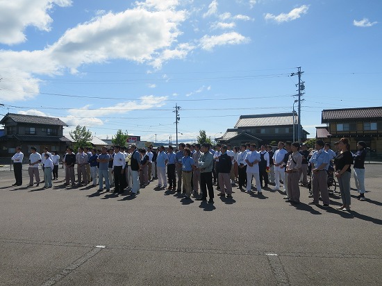 新和祭りの様子