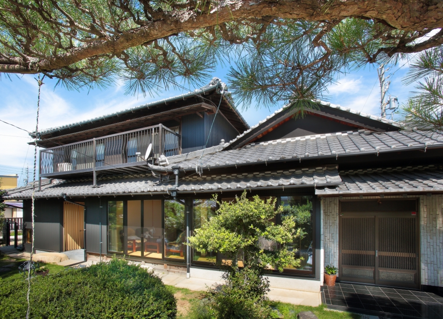 美しく改修された日本の家屋
