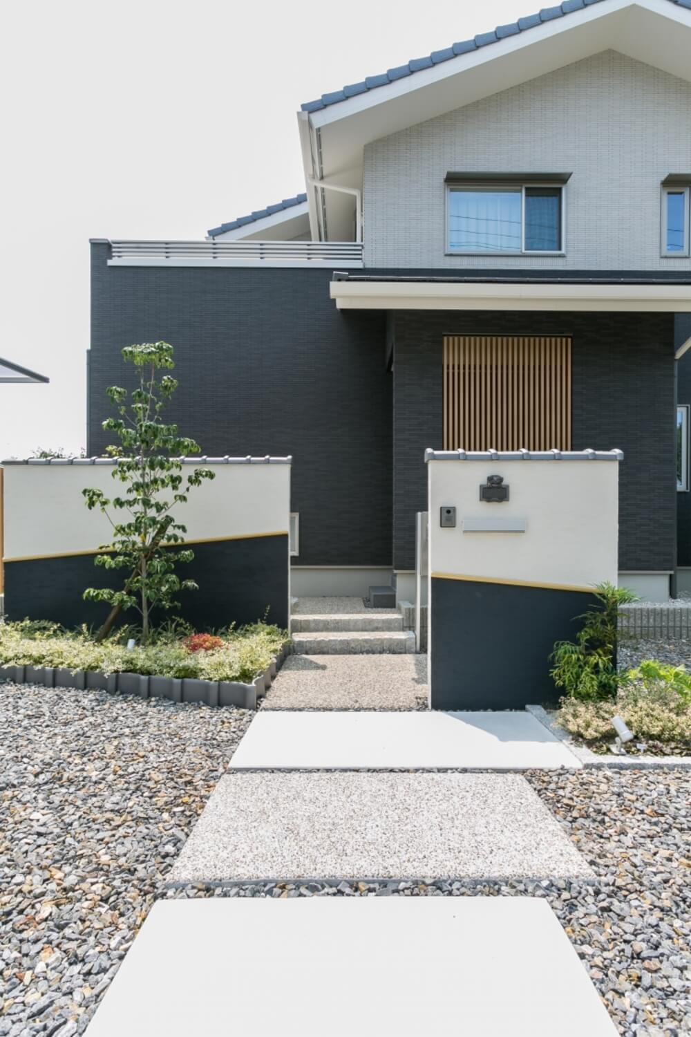 玄関アプローチをおしゃれなデザインにするためには素材が大事 愛知県 岐阜県で新築 注文住宅を建てる新和建設のブログ