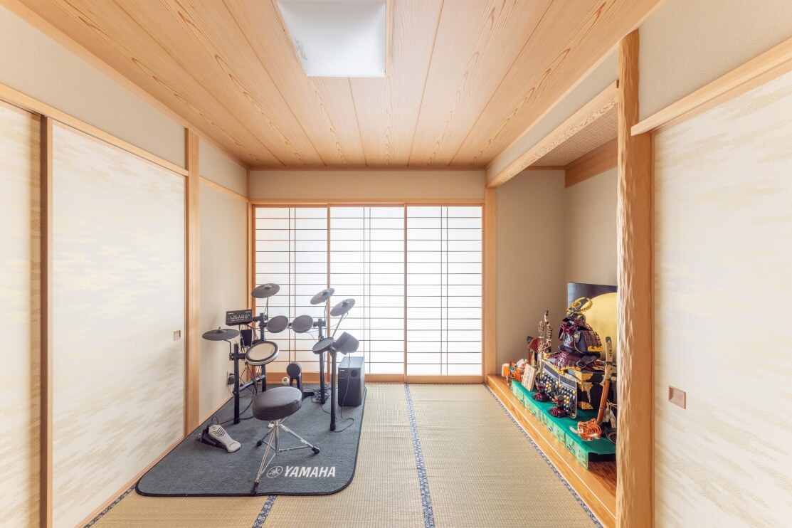 床の間が広い和室