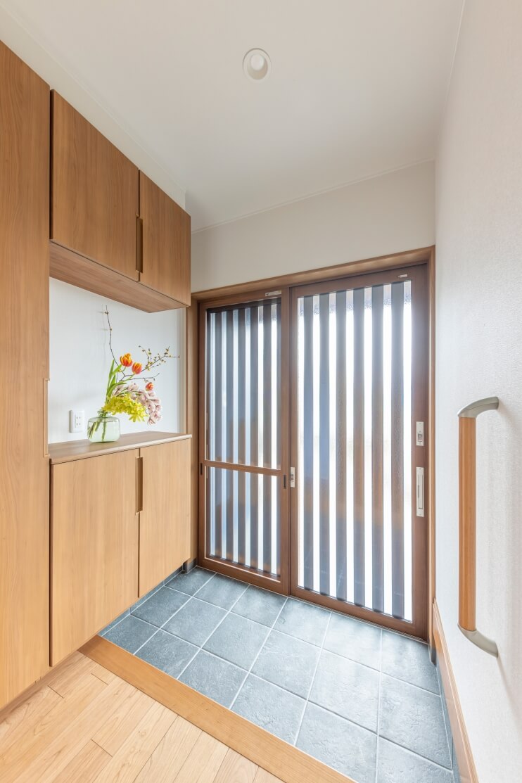 収納たっぷりな玄関
